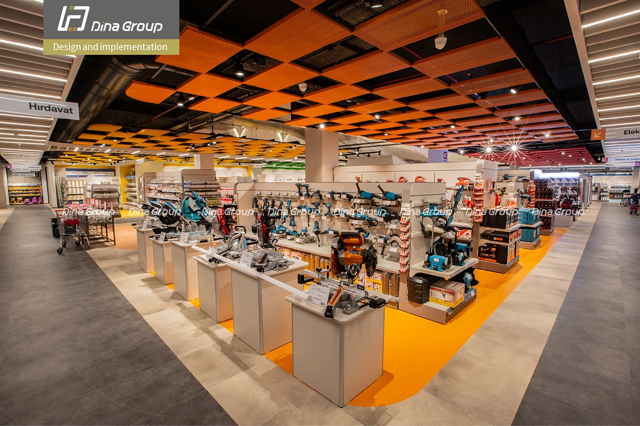 Tech store site works – ceiling and lighting